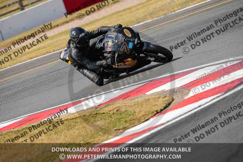 donington no limits trackday;donington park photographs;donington trackday photographs;no limits trackdays;peter wileman photography;trackday digital images;trackday photos